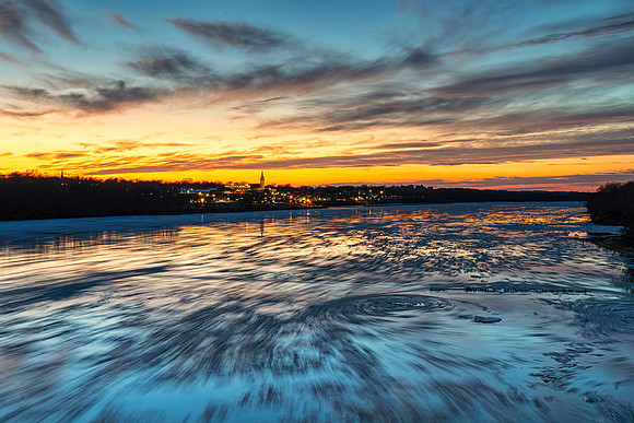 Washington MO Over Ice Long Exposure